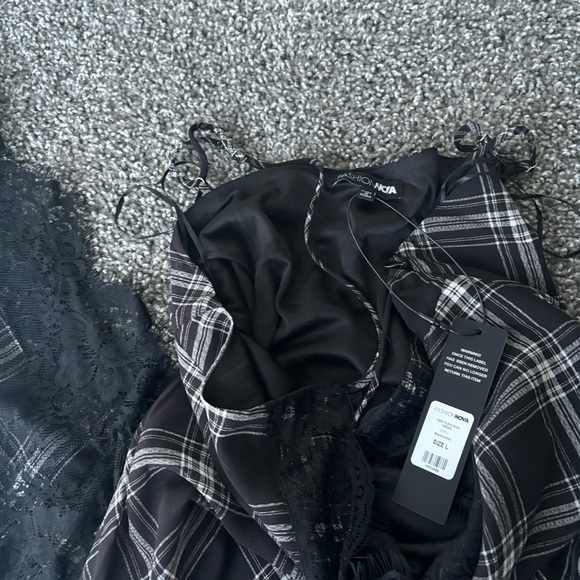 Fashion Nova Plaid Lace Dress - Picture 3 of 4